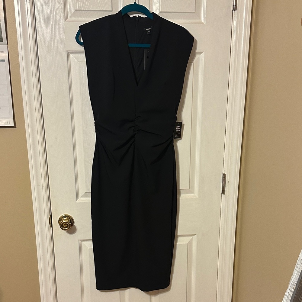Express Elegant Black Twist Midi Dress